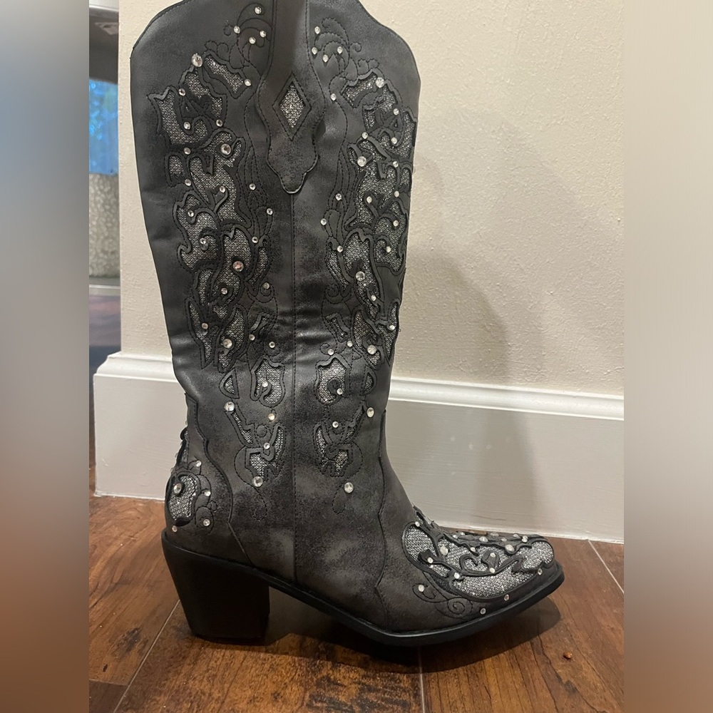 Black & glitter cowgirl boats. Never worn
